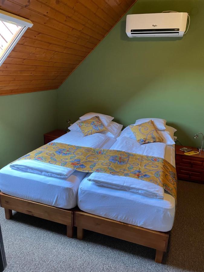Villa Astoria Balatongyörök 외부 사진