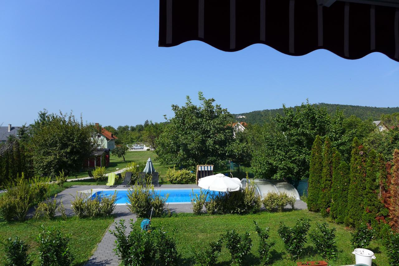 Villa Astoria Balatongyörök 외부 사진