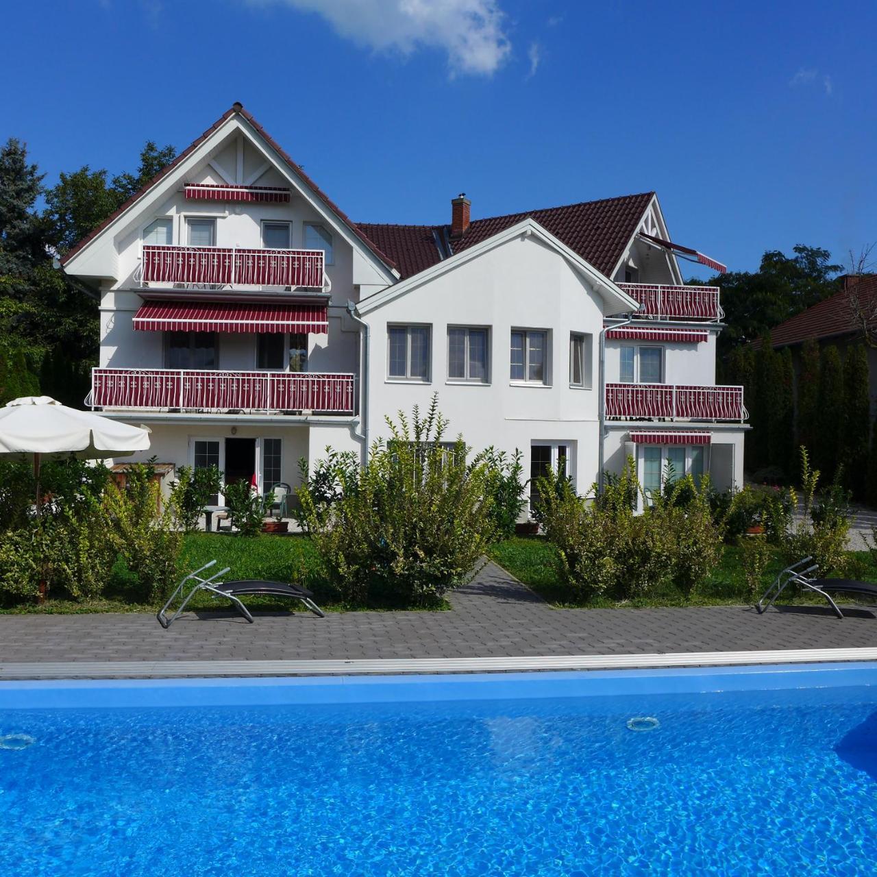 Villa Astoria Balatongyörök 외부 사진